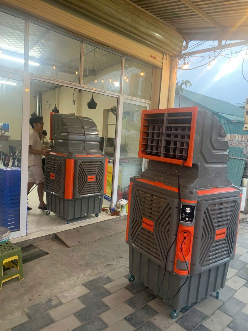 Thiết kế chắc chắn, di chuyển dễ dàng