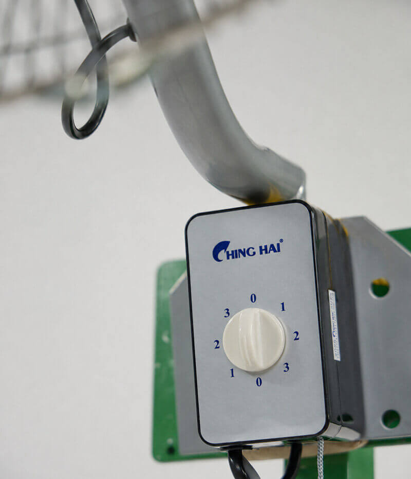 Quạt treo tường Ching Hai W22